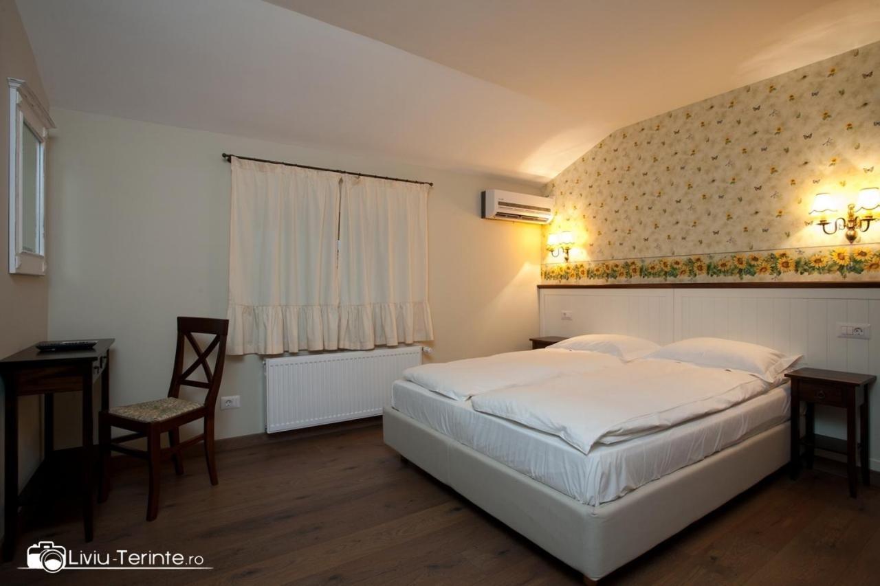 Hotel Piazzetta Bacău Habitación foto